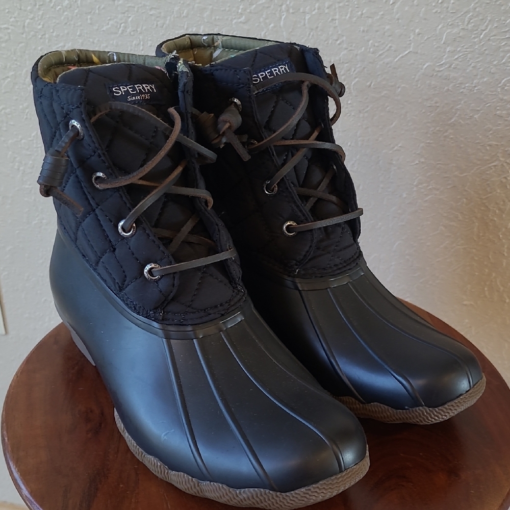 Sperry Black Quilted Waterproof Boots
